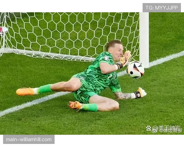 埃弗顿五后卫变阵应对曼联边路冲击，皮克福德多次关键扑救